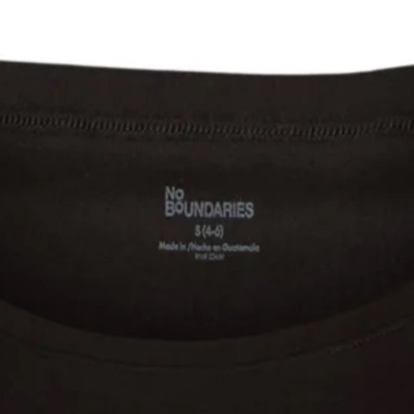 NWT No Boundaries Long-Sleeve Tee, Scoop-Neck, Black, XS - Picture 3 of 3